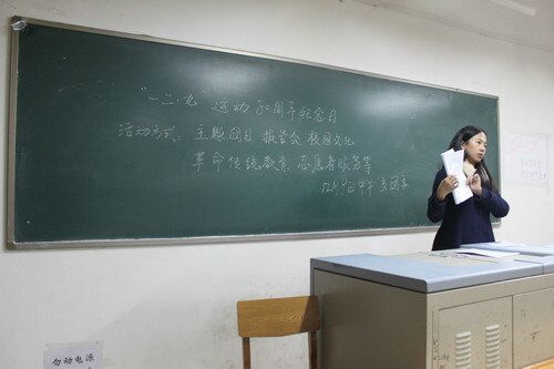 副主席荣戈妮就优秀策划案例进行介绍