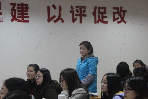 现场同学据自己存在的疑问向老师提问