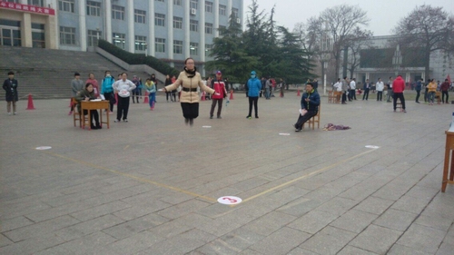 女子30秒双摇跳