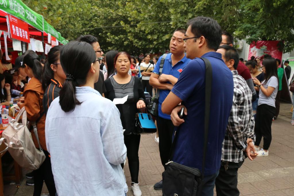 院领导指导工作