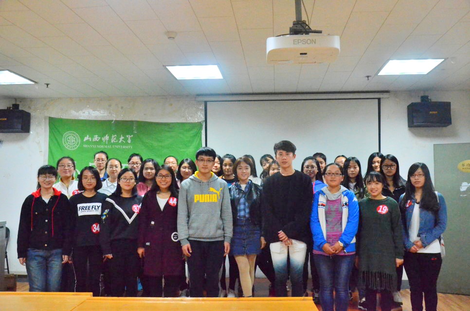 赛后评委及参赛选手合影